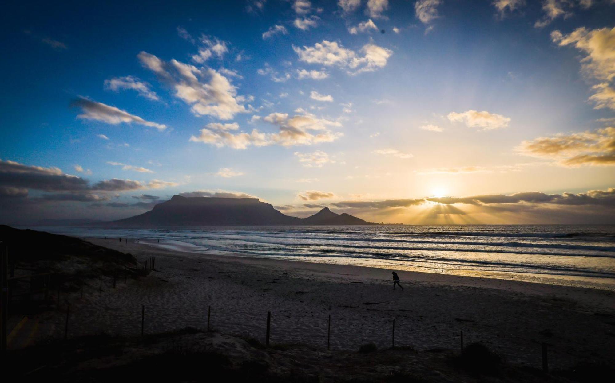 Ocean 9 - Sunset Beachfront Residency Cape Town Exterior photo