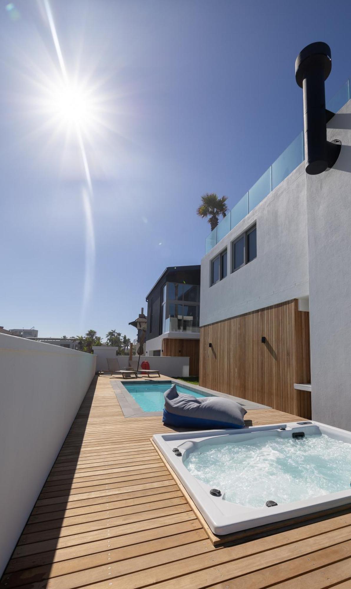 Ocean 9 - Sunset Beachfront Residency Cape Town Exterior photo