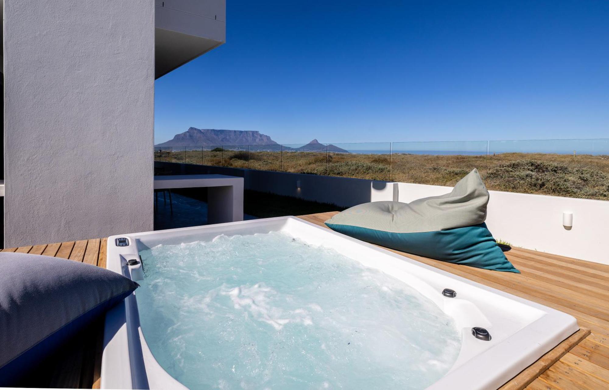 Ocean 9 - Sunset Beachfront Residency Cape Town Exterior photo